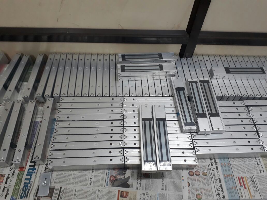 S4A Factory Dispatch: soluzioni per il controllo degli accessi e porte automatiche pronte per la spedizione globale